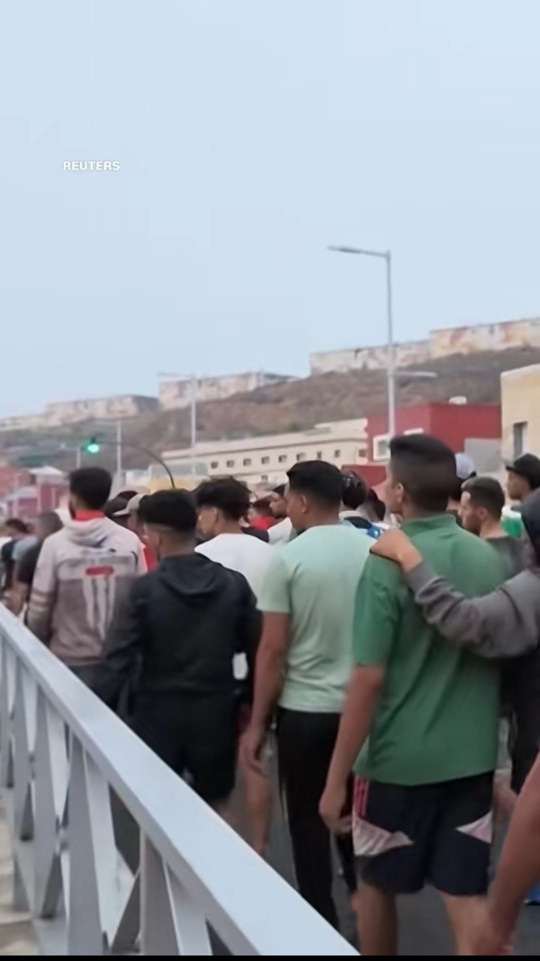 Spain Escorts Thousands of Migrants Toward Ceuta Border After Mass Crossing Attempts